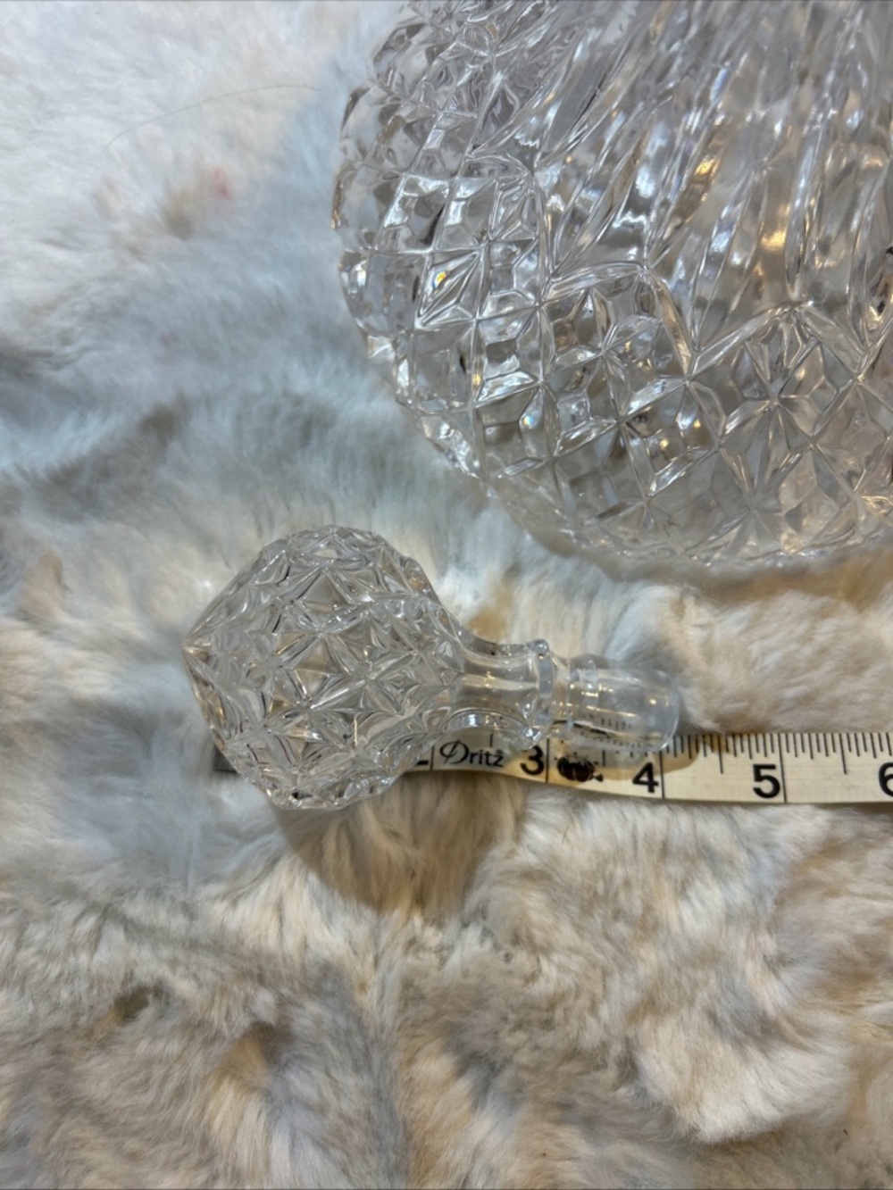 Vintage Captain's Ship Decanter -Wine-Liquor -Heavy Diamond Cut Glass 11" x 7.5” - Picture 8 of 11